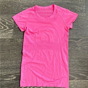 Lululemon short sleeved athletic top I think it’s a size 6